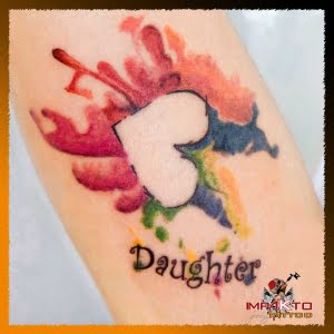 Tatuaje para mujer, Tatuaje Acuarela, Tatuaje Pequeño, Tatuaje Brazo, Corazón Multicolor